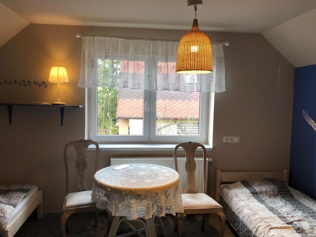 Stajnia Bialy Borek Biskupice Kocurów Exteriör bild